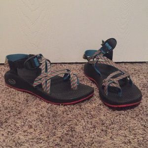 CHACOS SIZE 7